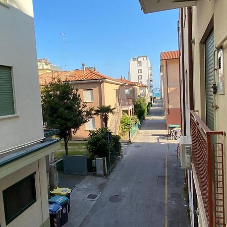 Euroresidence - Piazza Mazzini- 30 Mt Dal Mare - Immobil Relax 利多迪迪耶索洛 外观 照片