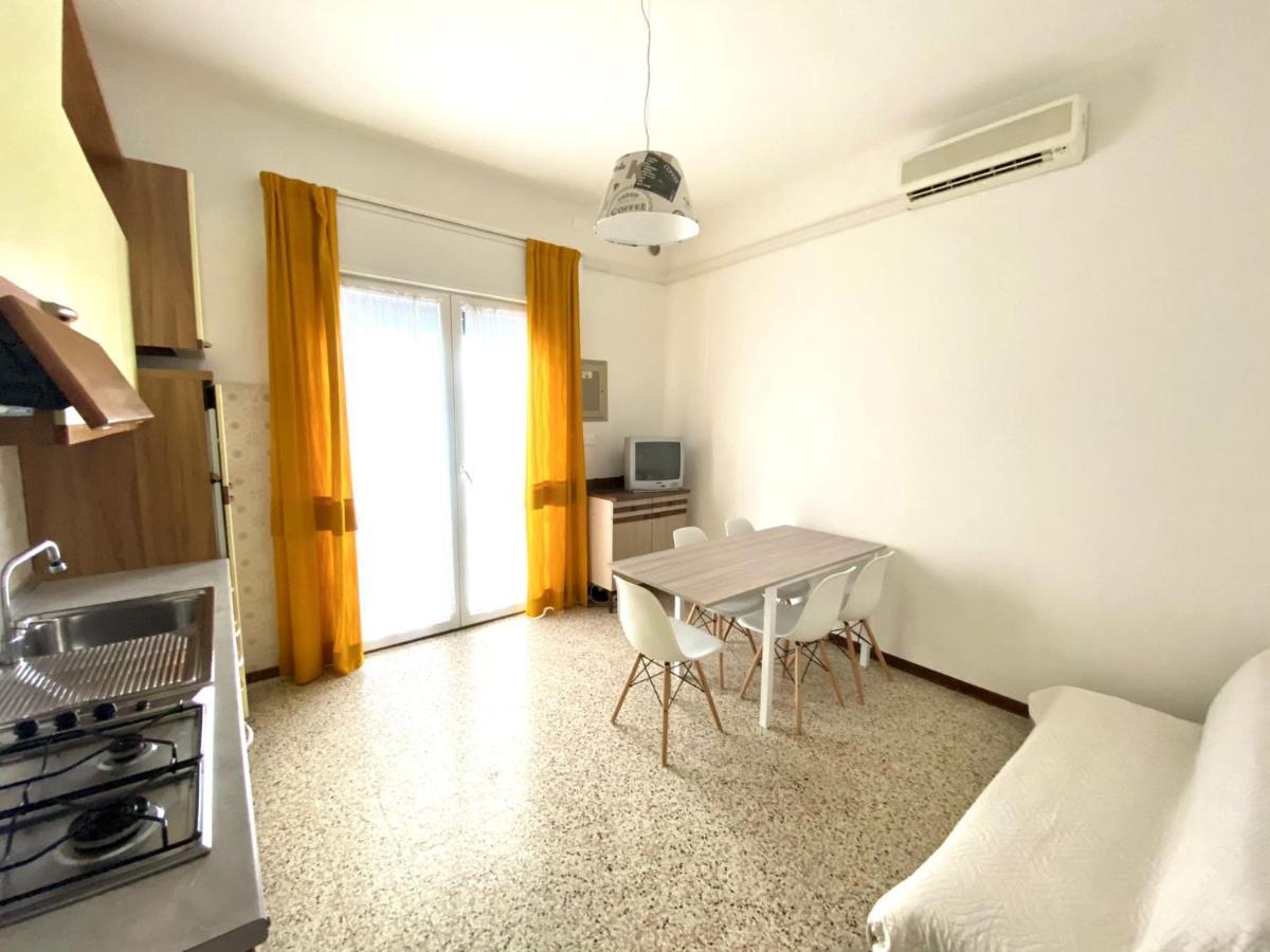 Euroresidence - Piazza Mazzini- 30 Mt Dal Mare - Immobil Relax 利多迪迪耶索洛 外观 照片