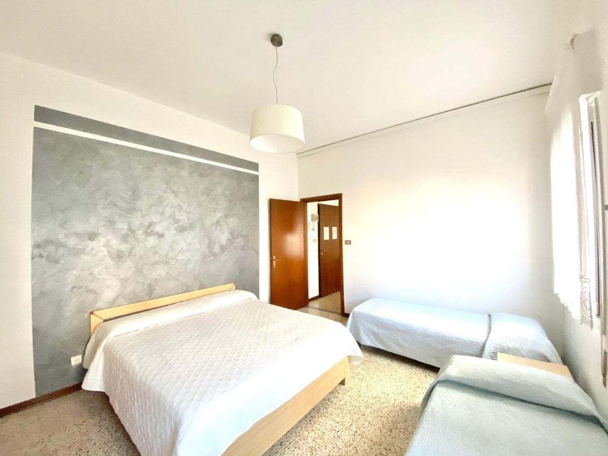 Euroresidence - Piazza Mazzini- 30 Mt Dal Mare - Immobil Relax 利多迪迪耶索洛 外观 照片