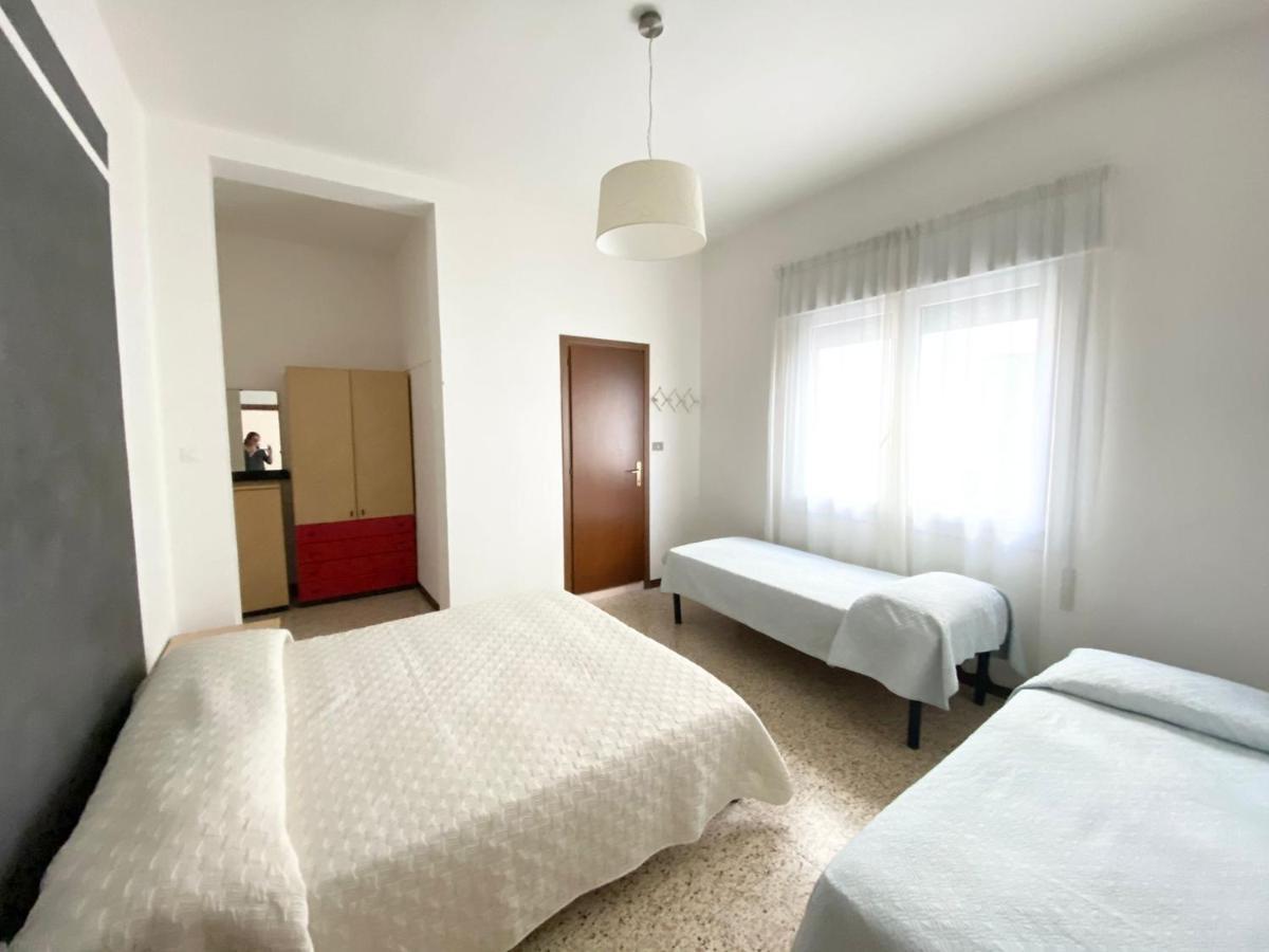 Euroresidence - Piazza Mazzini- 30 Mt Dal Mare - Immobil Relax 利多迪迪耶索洛 外观 照片